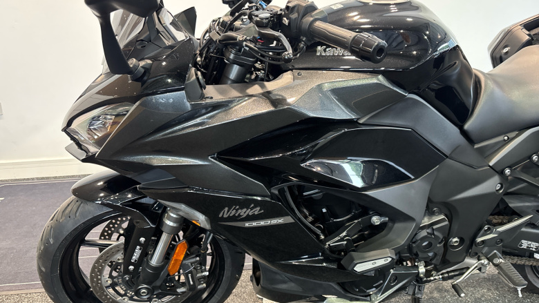 Kawasaki Ninja ZX1002KMFNN (21MY)